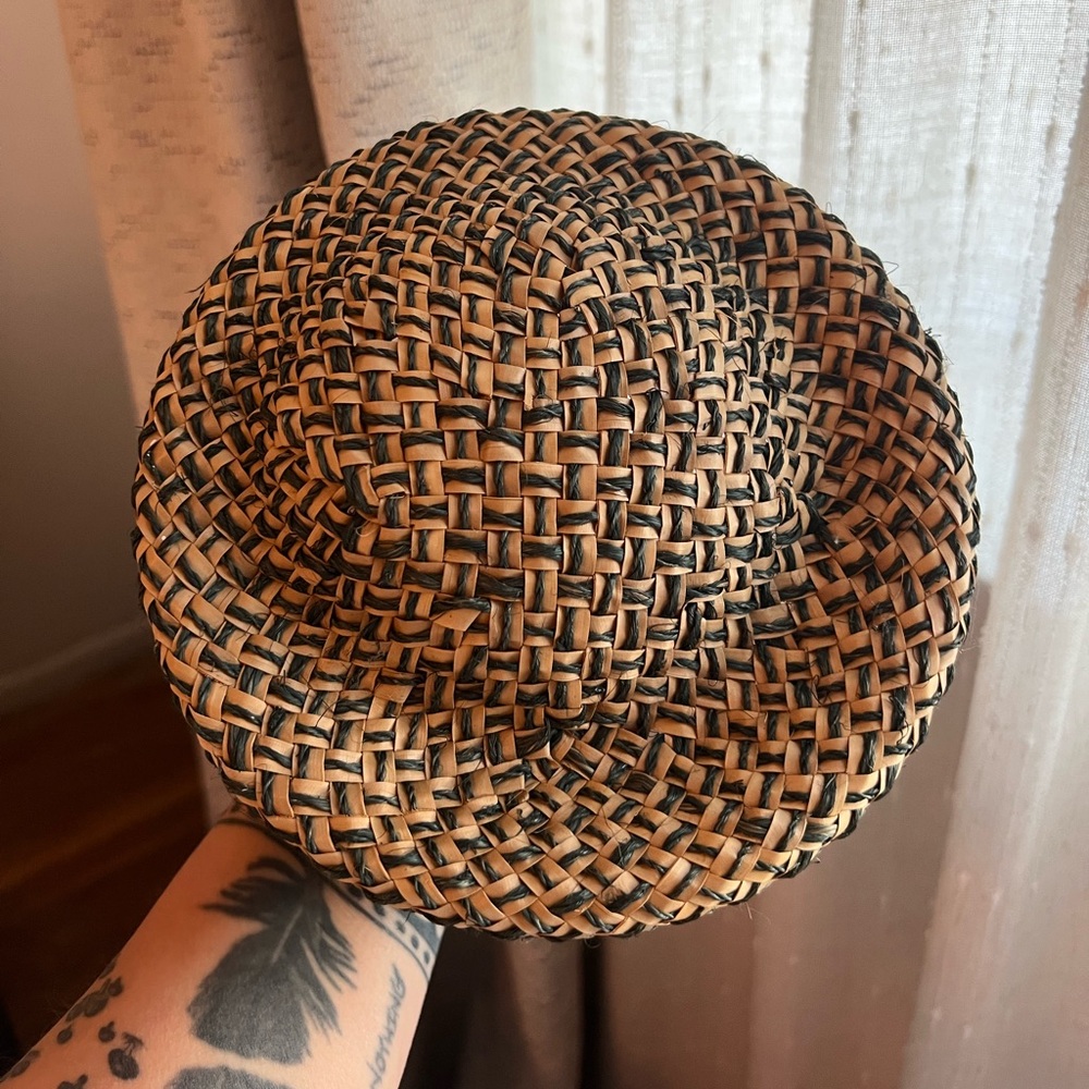 Pill Box Straw Hat By Binata Millinery - Picture 4 of 6